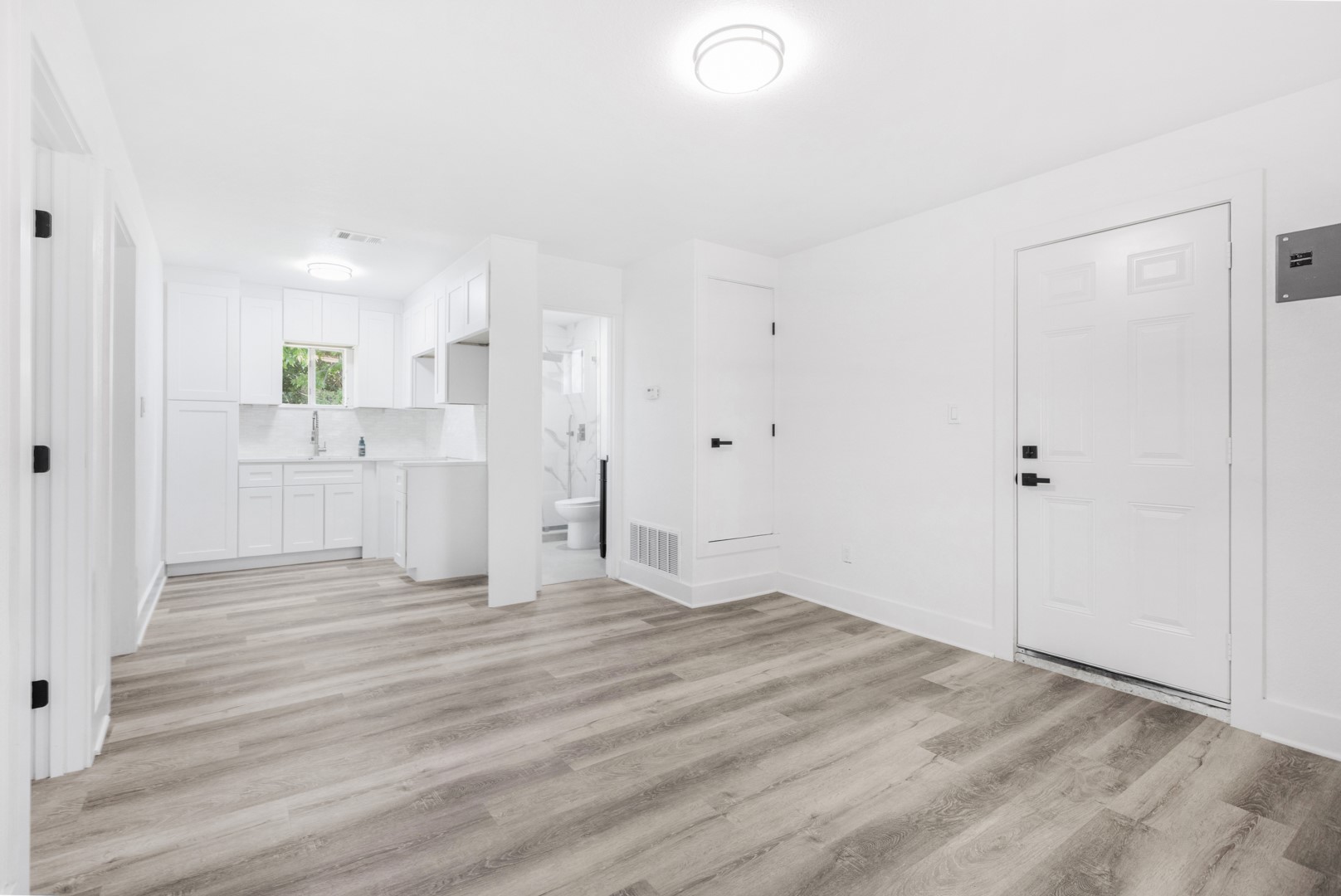 1122 Edwards Court S , Irving, TX, 75062 | 20963656 | Realty Texas LLC