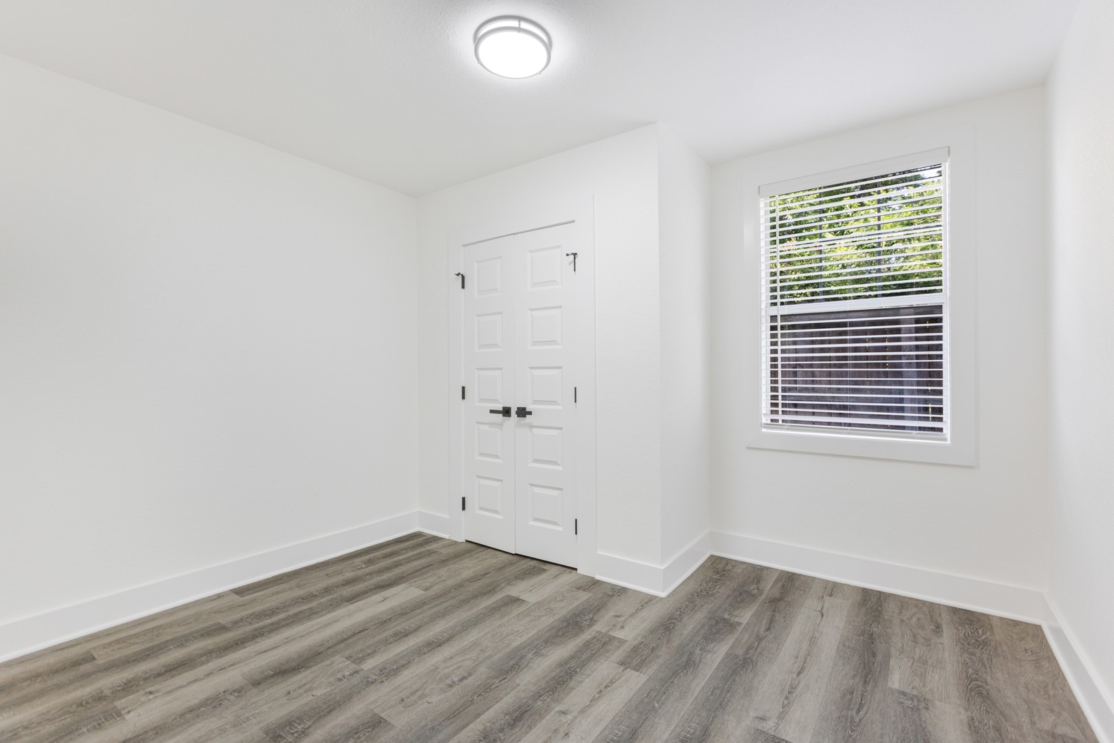 1122 Edwards Court S , Irving, TX, 75062 | 20963656 | Realty Texas LLC