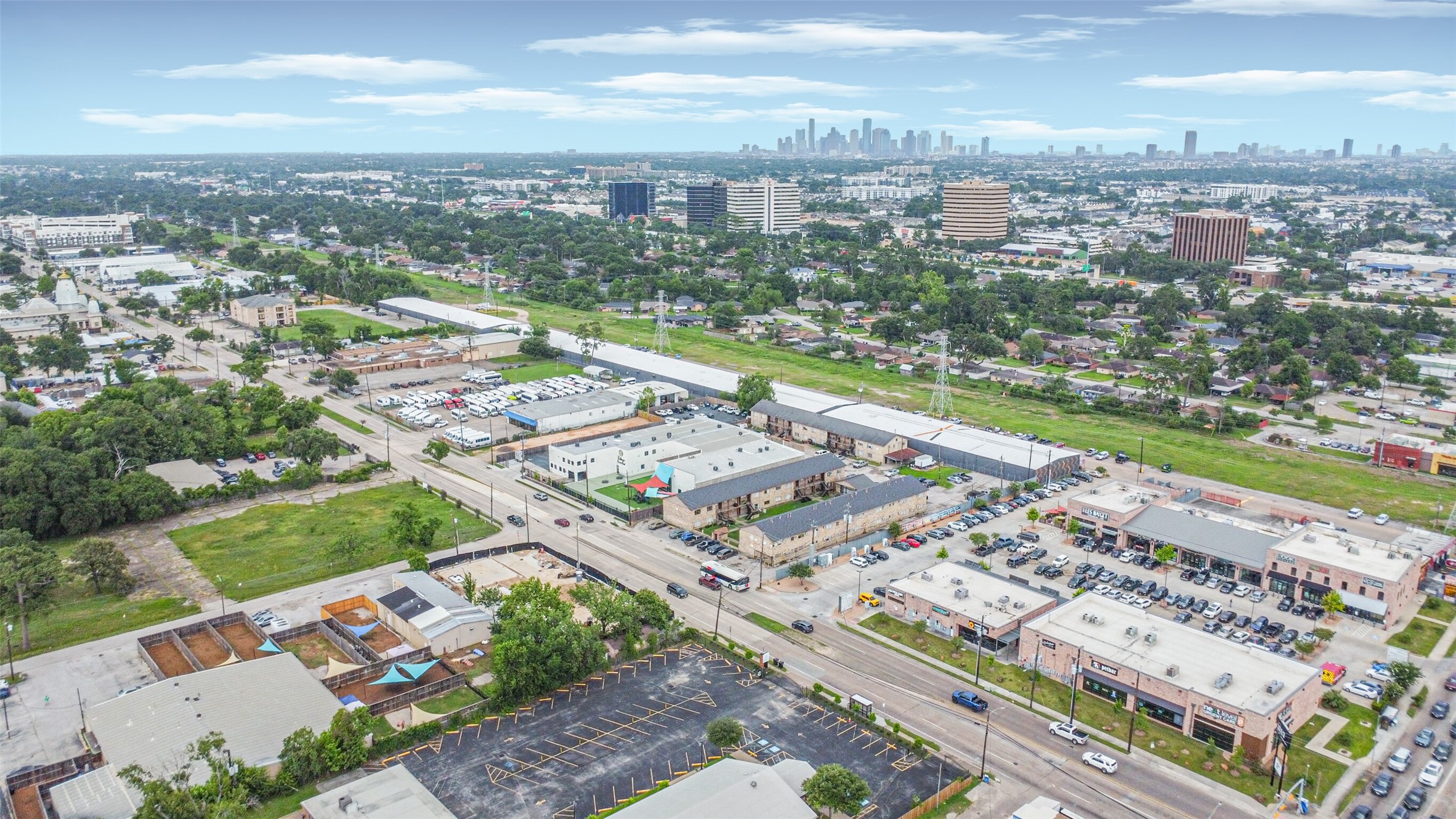 3527 Ella Boulevard, Houston, TX, 77018 | 23112250 | Realty Texas LLC