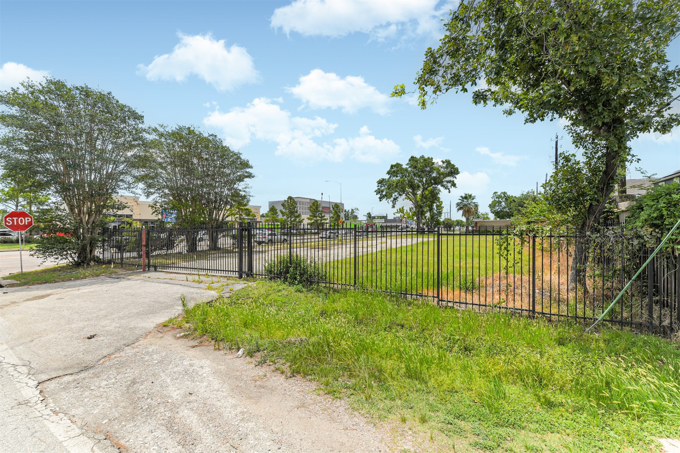 3527 Ella Boulevard, Houston, TX, 77018 | 23112250 | Realty Texas LLC