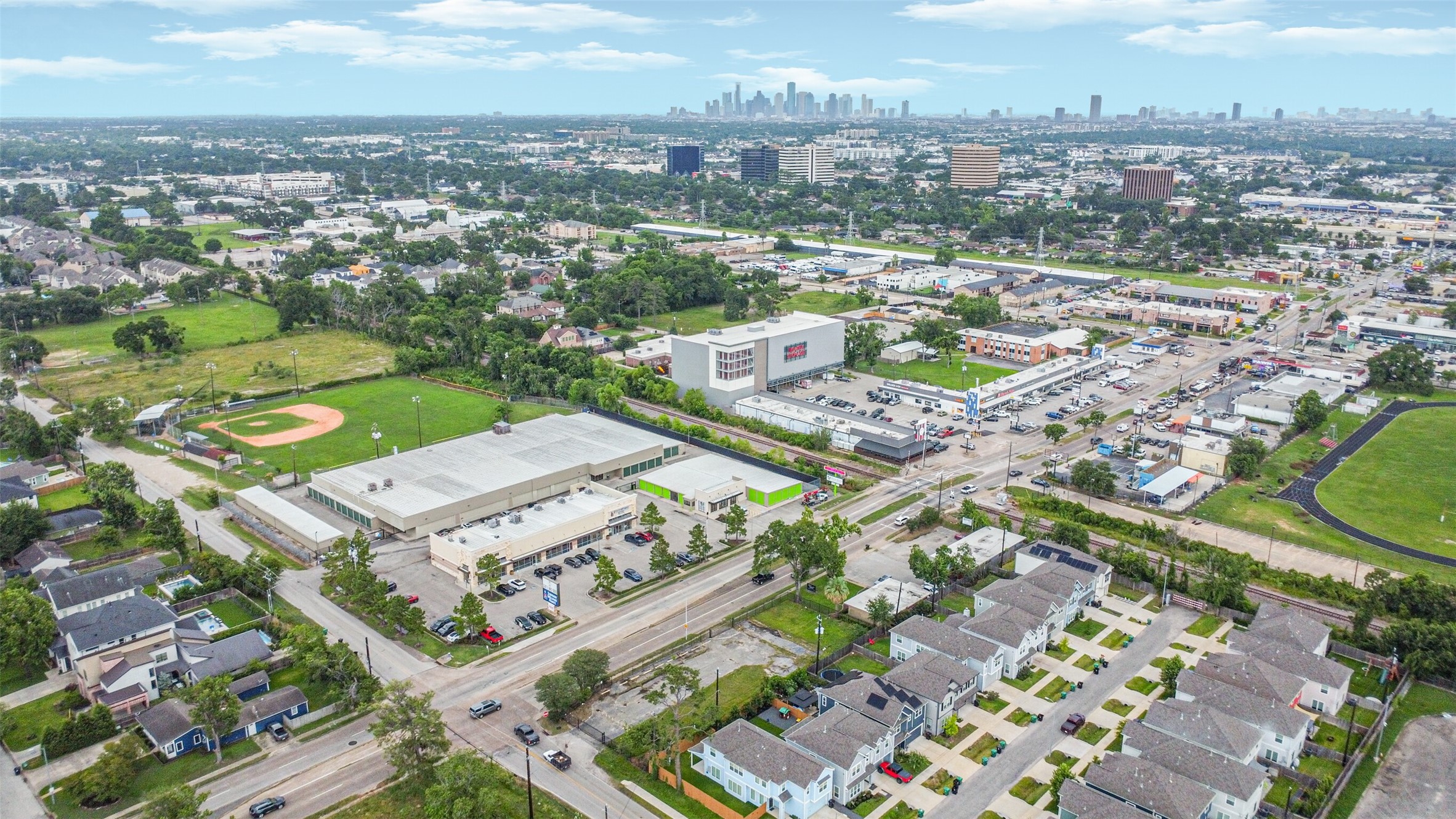3527 Ella Boulevard, Houston, TX, 77018 | 23112250 | Realty Texas LLC