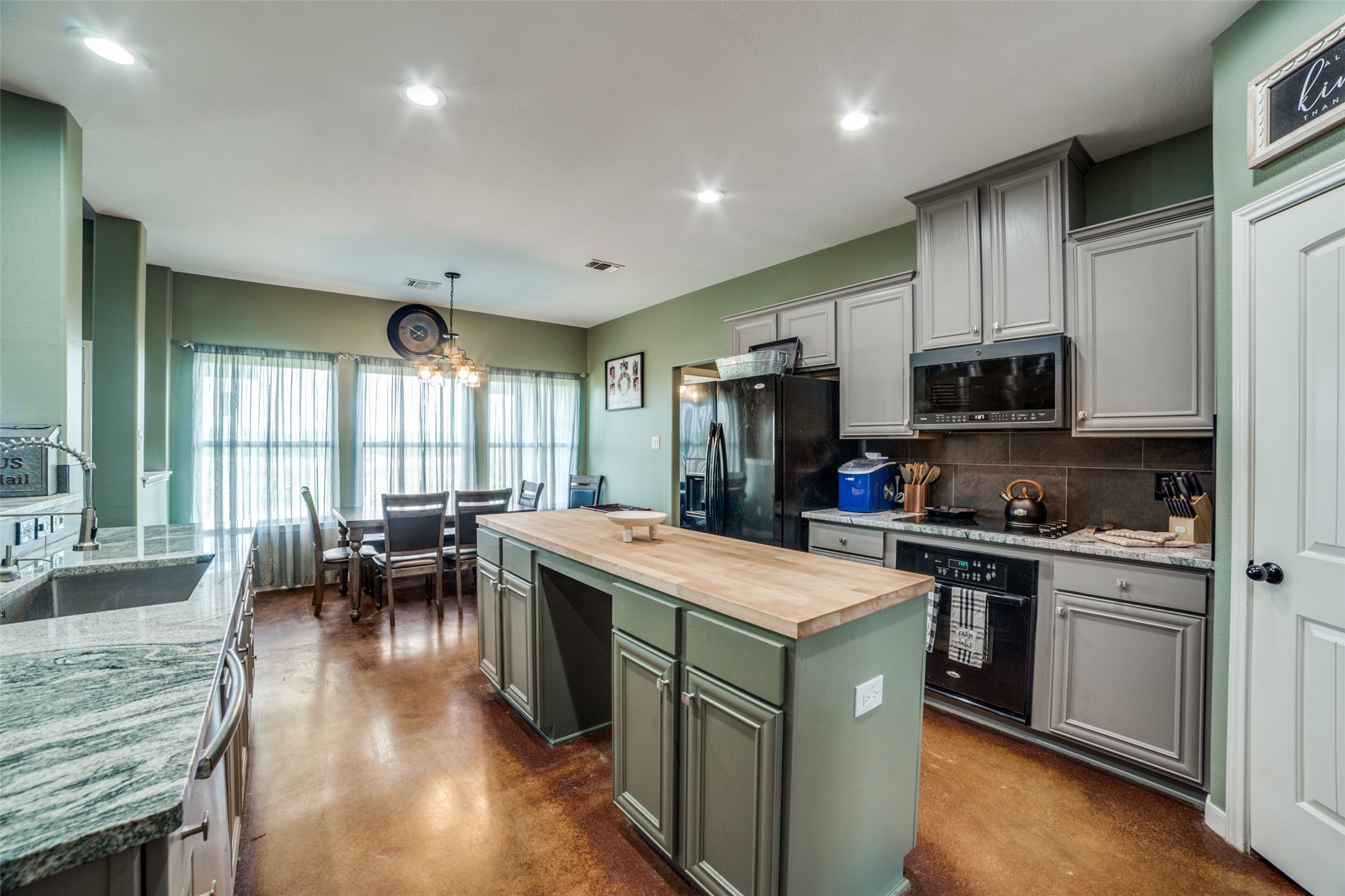 2259 County Road 325, Sabinal, TX, 78881 | 27525820 | Realty Texas LLC