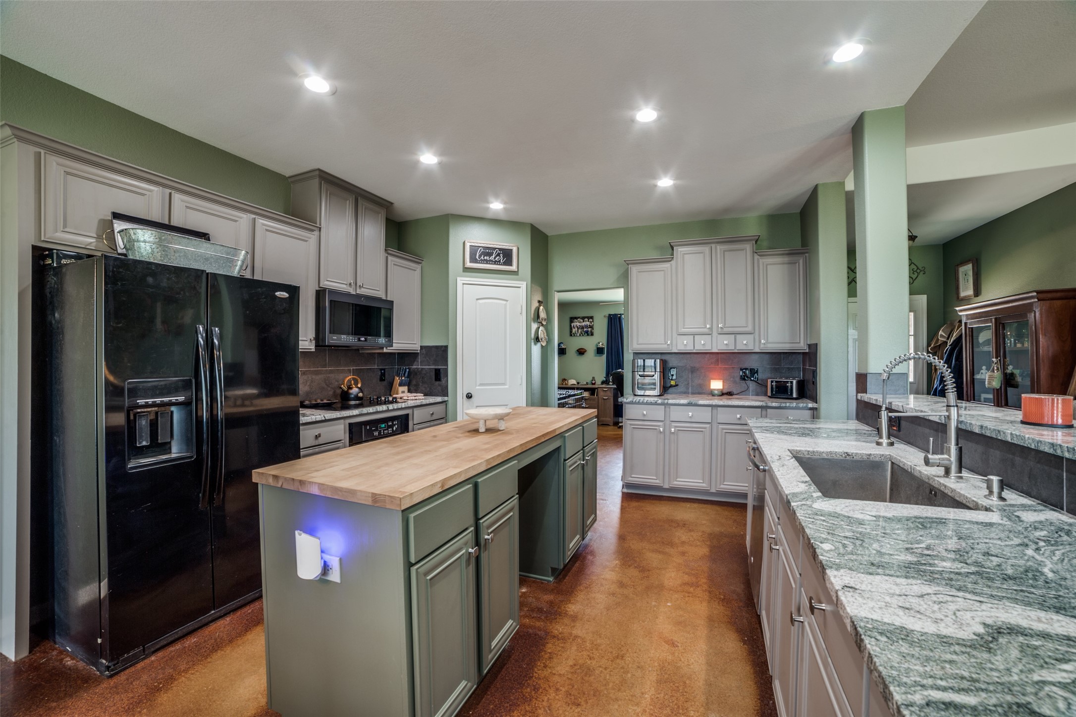 2259 County Road 325, Sabinal, TX, 78881 | 27525820 | Realty Texas LLC
