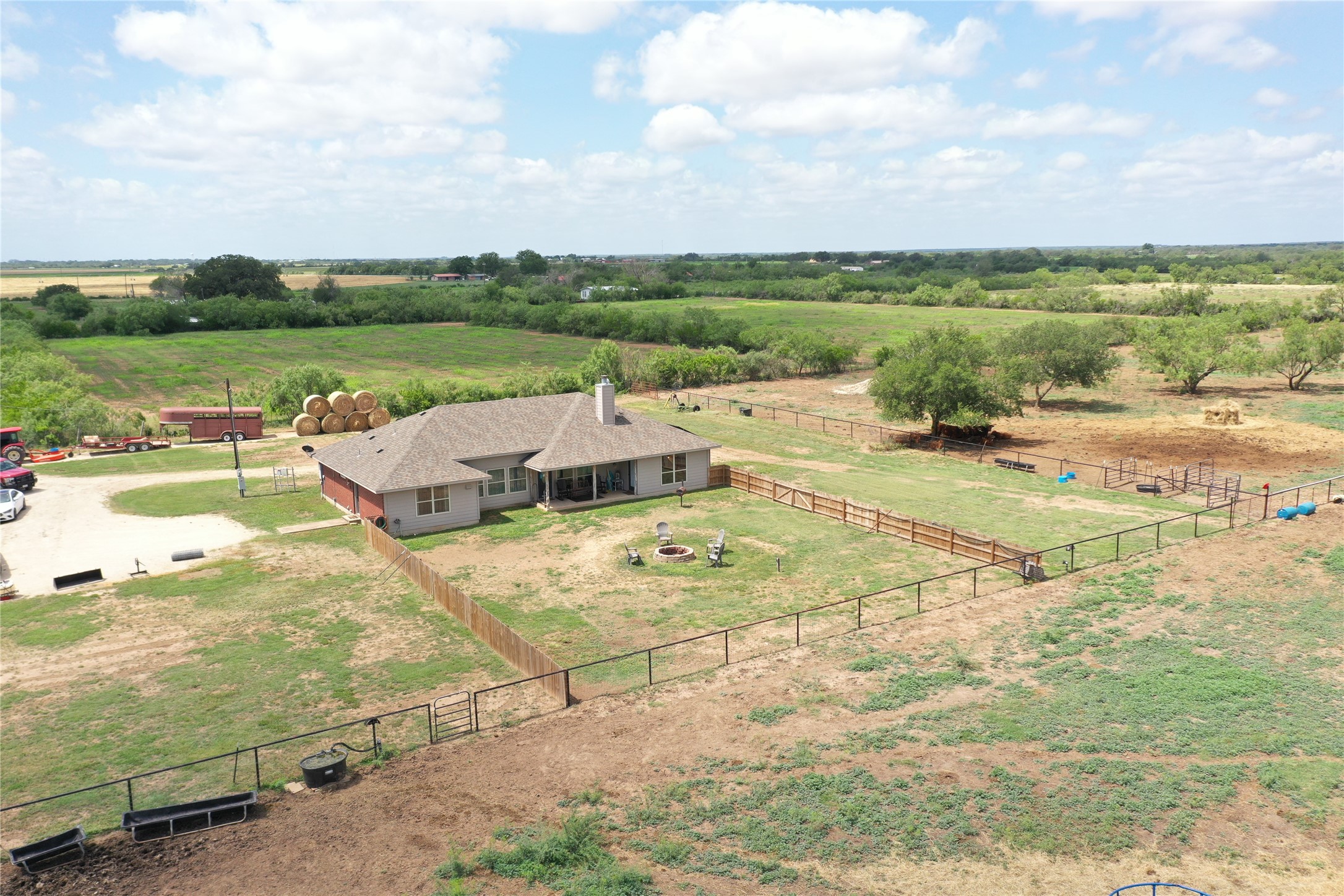 2259 County Road 325, Sabinal, TX, 78881 | 27525820 | Realty Texas LLC