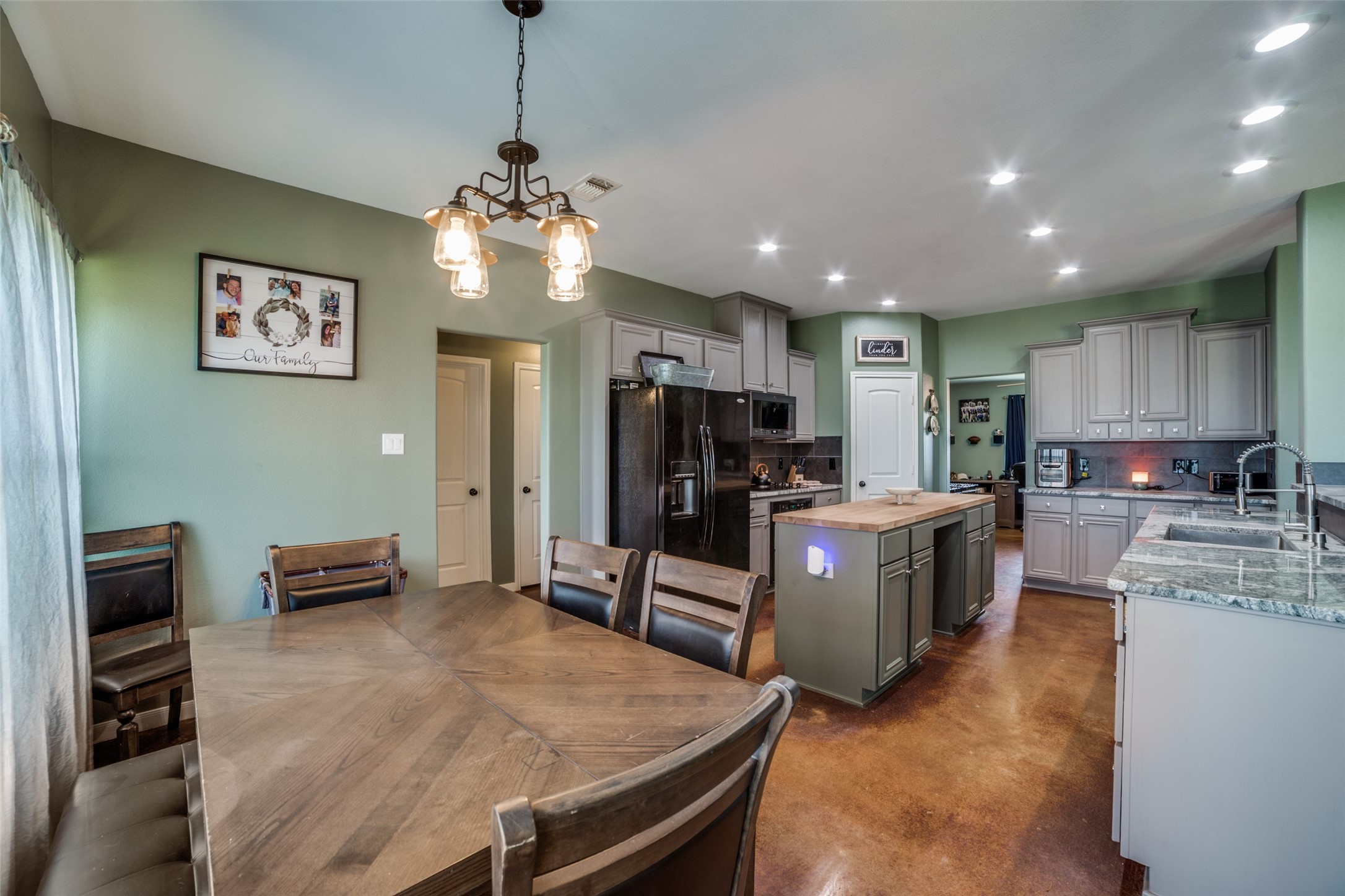 2259 County Road 325, Sabinal, TX, 78881 | 27525820 | Realty Texas LLC