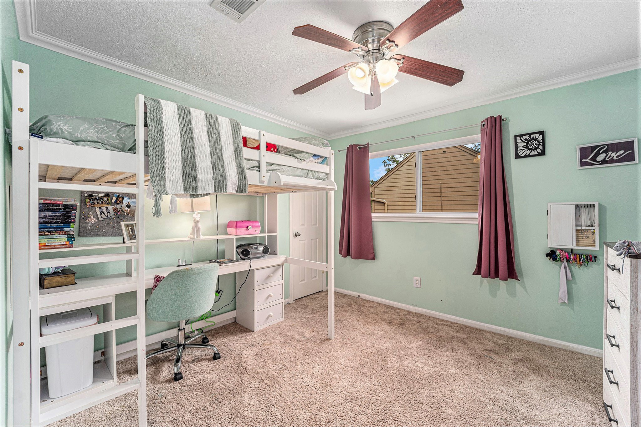 11607 Leaning Pine Drive , Houston, TX, 77070 | 5671730 | Realty Texas LLC