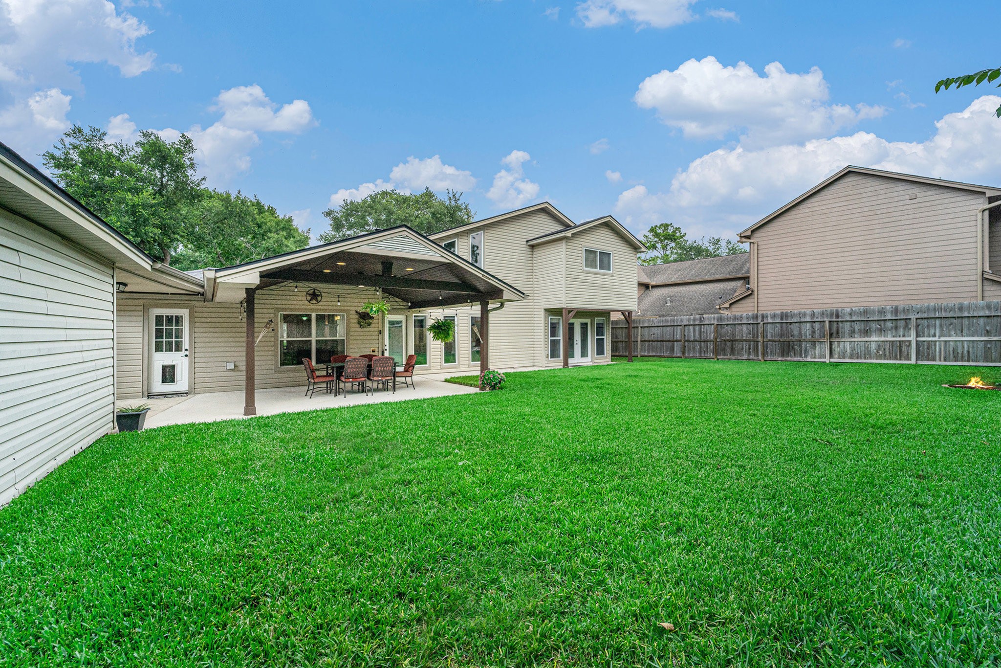 11607 Leaning Pine Drive , Houston, TX, 77070 | 5671730 | Realty Texas LLC