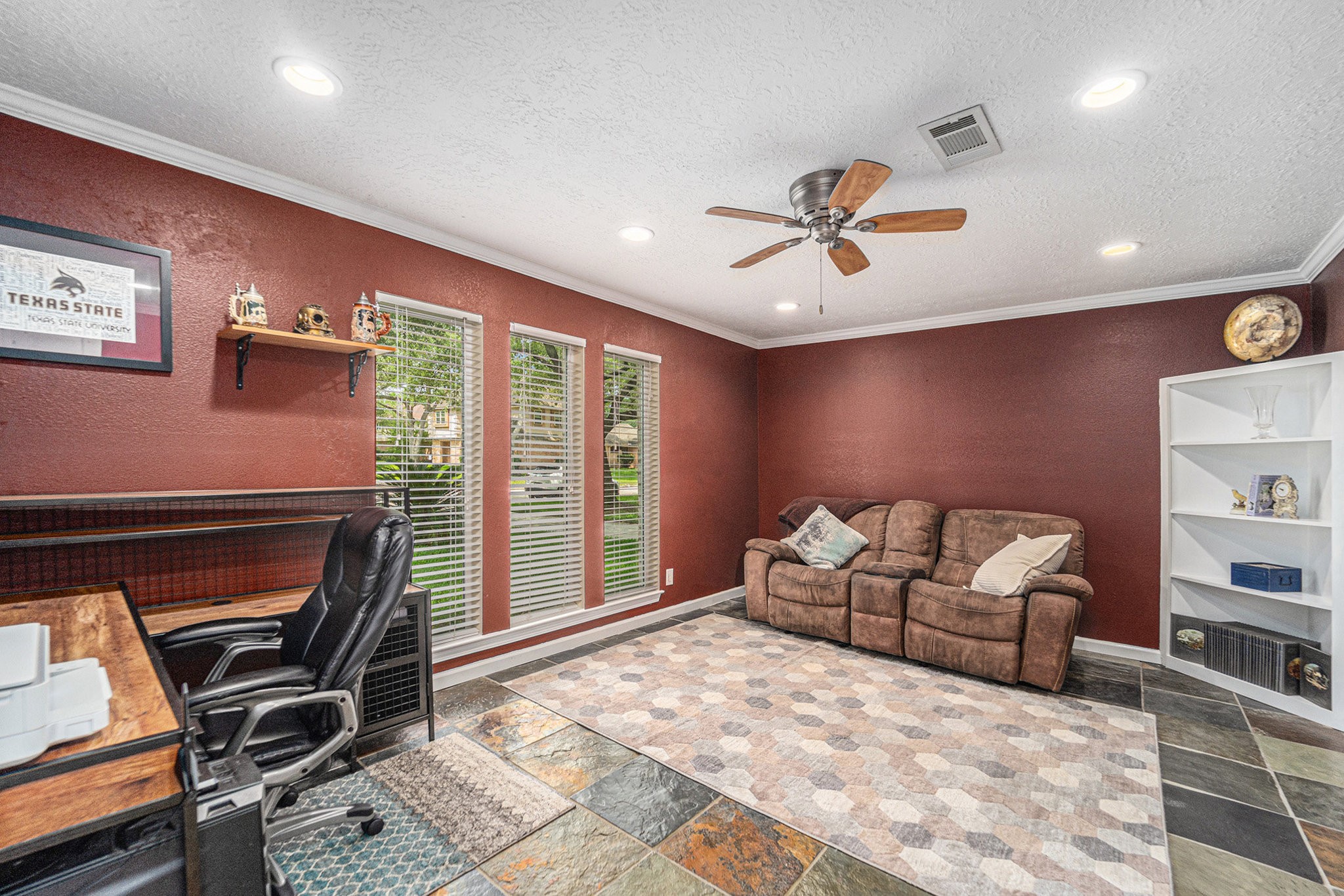 11607 Leaning Pine Drive , Houston, TX, 77070 | 5671730 | Realty Texas LLC