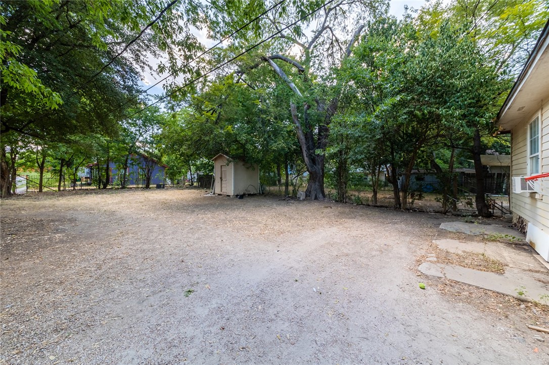 1511 Holly ST, Austin, TX, 78702 | 6776483 | Realty Texas LLC