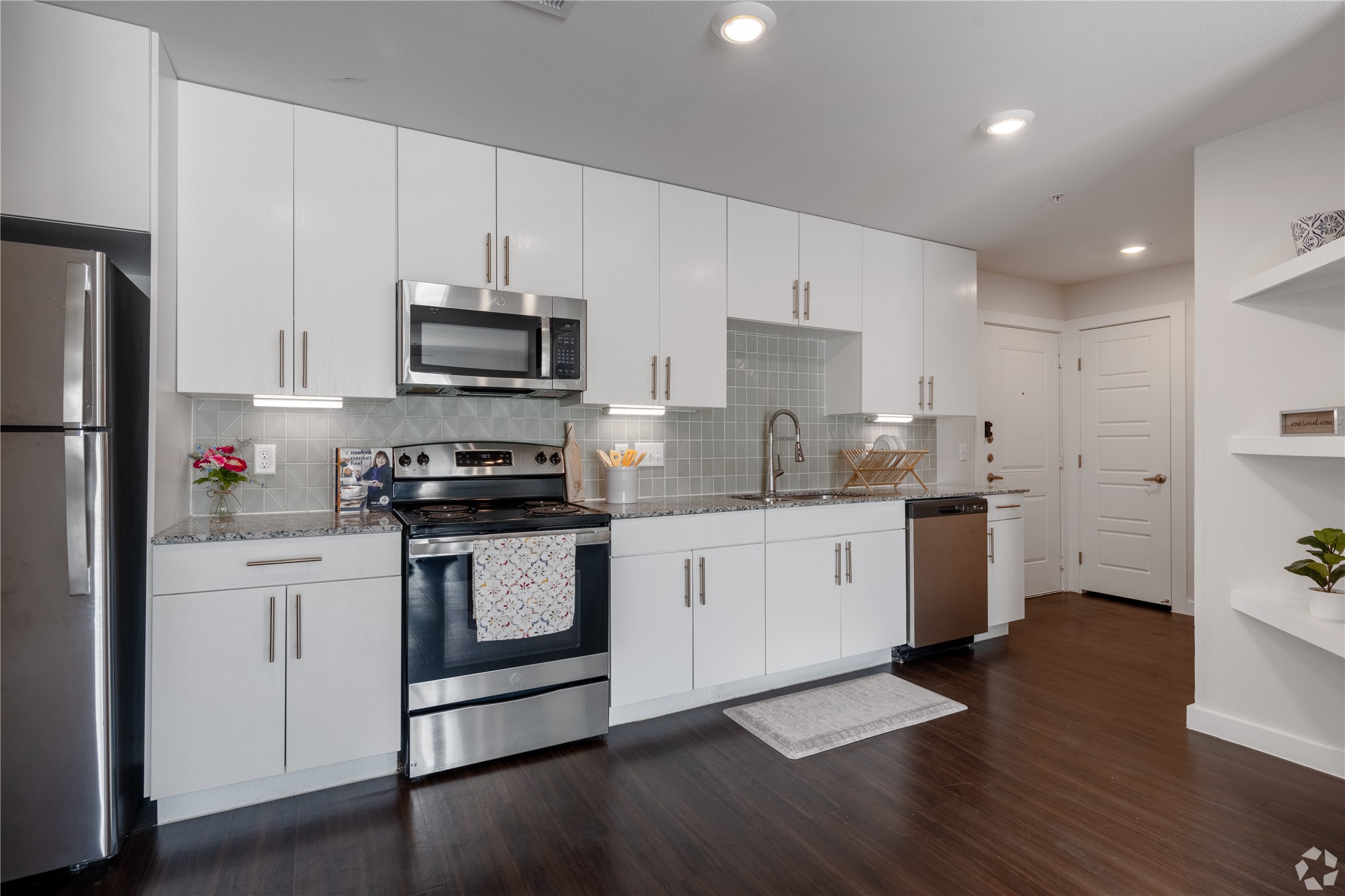 2401 E Oltorf Street 170, Austin, TX, 78741 | 79316709 | Realty Texas LLC