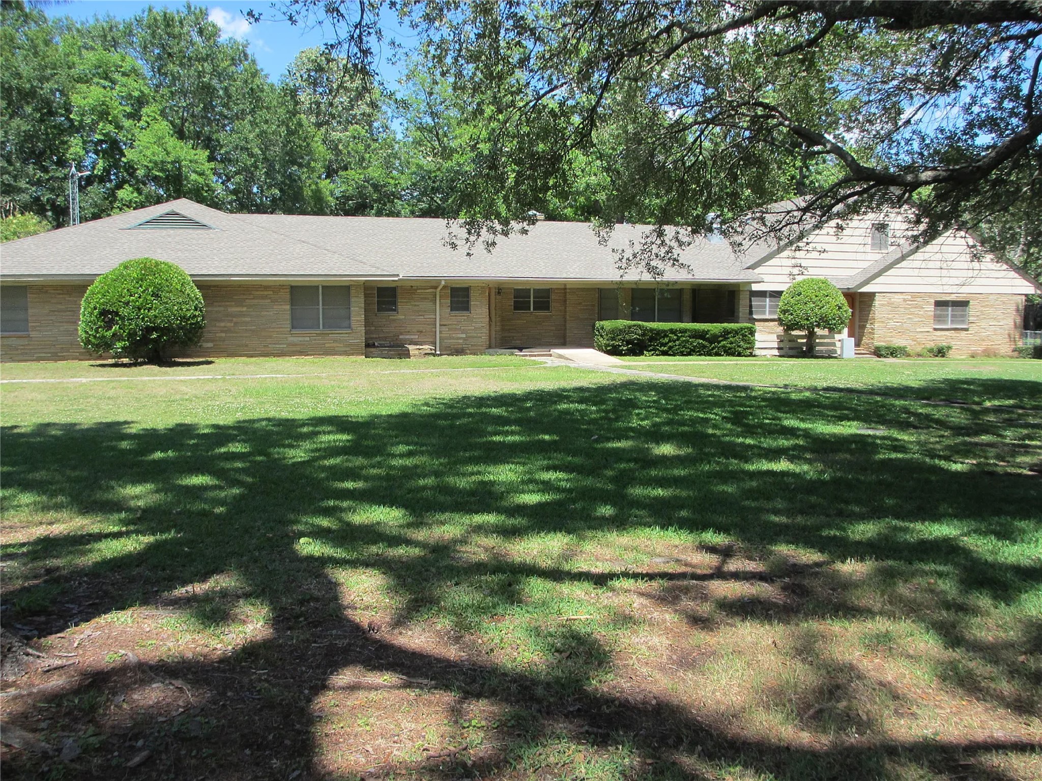 1009 Brook Drive, Kilgore, TX, 75662 | 20965610 | Realty Texas LLC