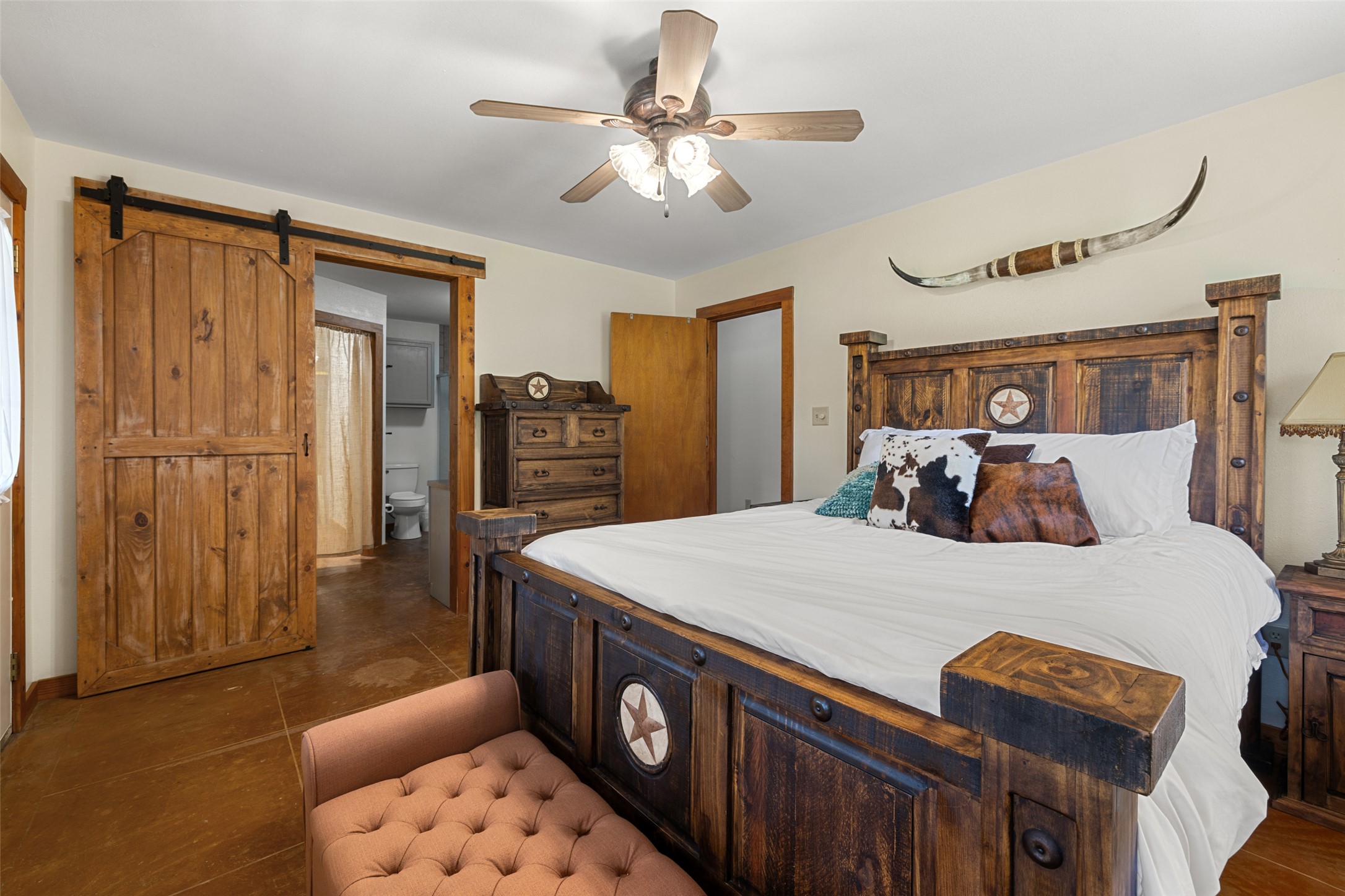 2631 N US Hwy 281, Johnson City, TX, 78636 | 2910988 | Realty Texas LLC