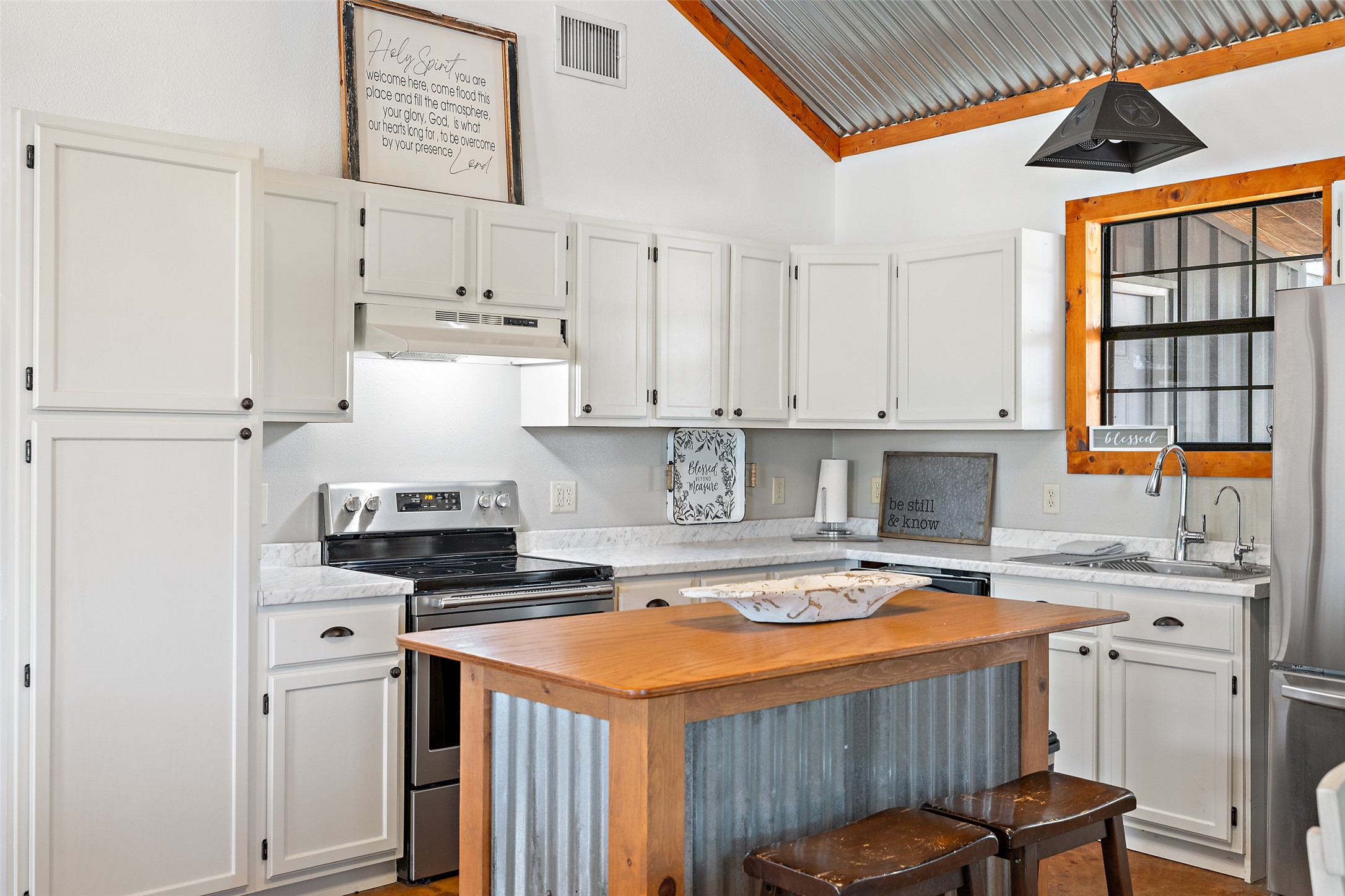 2631 N US Hwy 281, Johnson City, TX, 78636 | 2910988 | Realty Texas LLC