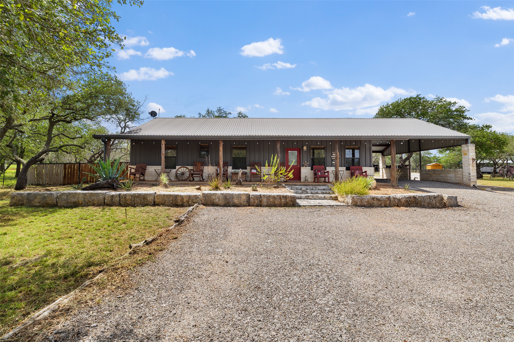 2631 N US Hwy 281, Johnson City, TX, 78636 | 2910988 | Realty Texas LLC