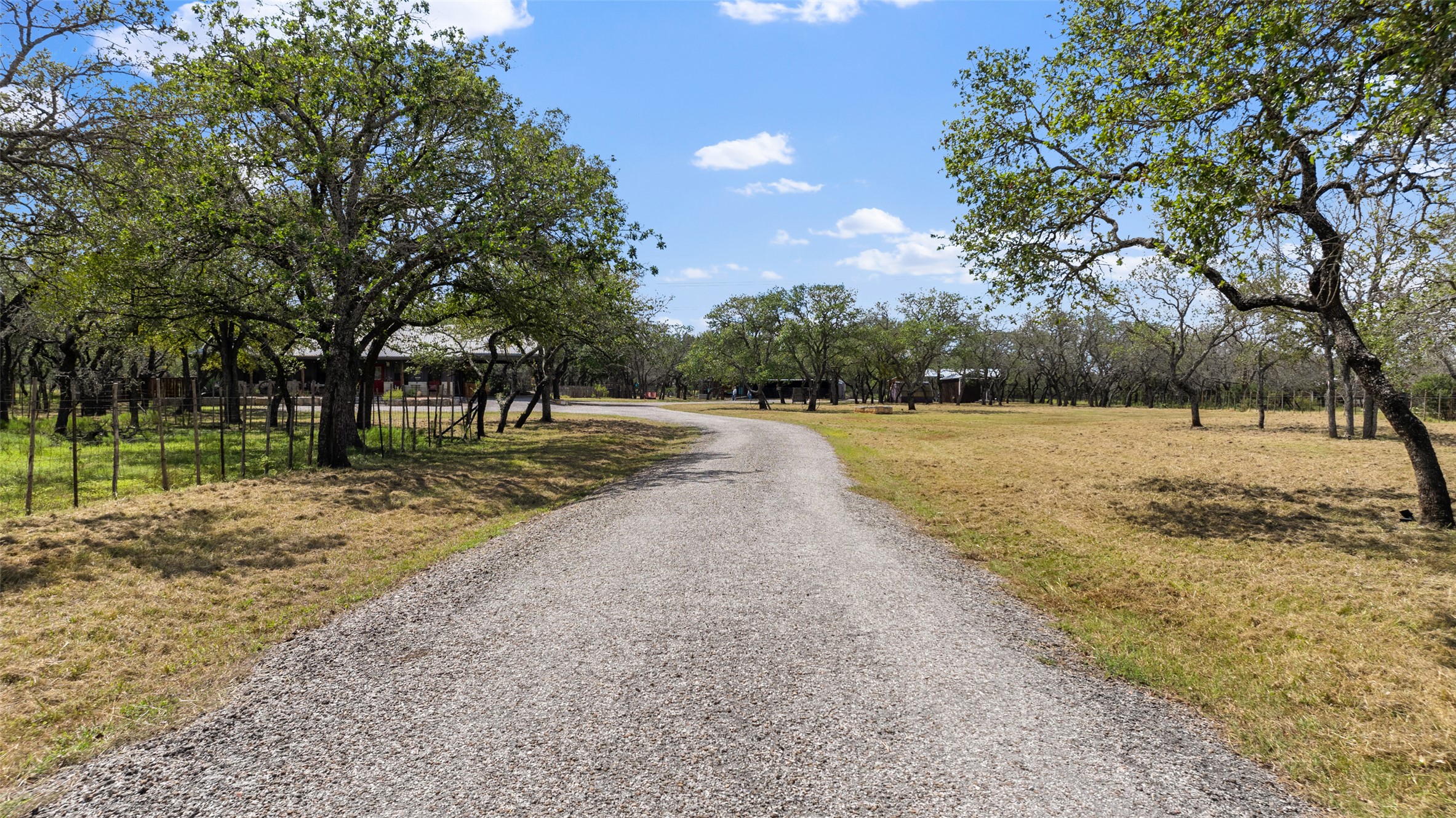 2631 N US Hwy 281, Johnson City, TX, 78636 | 2910988 | Realty Texas LLC
