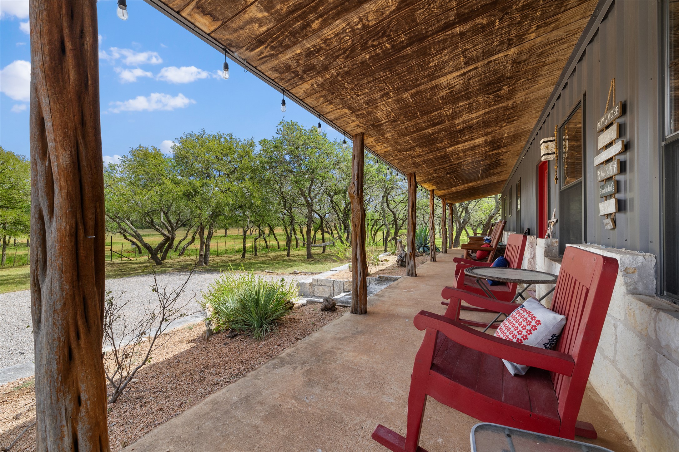 2631 N US Hwy 281, Johnson City, TX, 78636 | 2910988 | Realty Texas LLC