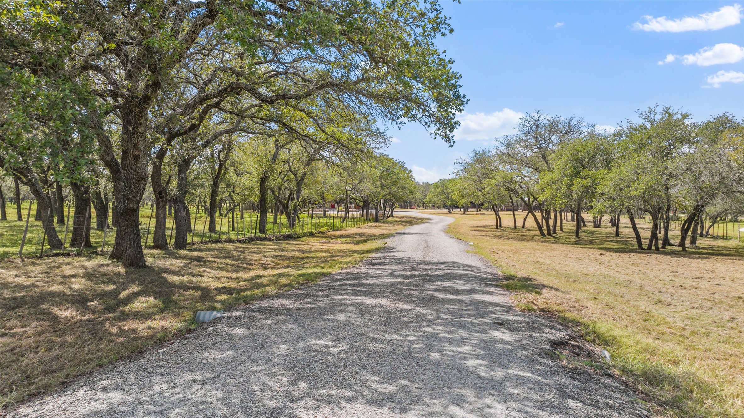 2631 N US Hwy 281, Johnson City, TX, 78636 | 2910988 | Realty Texas LLC