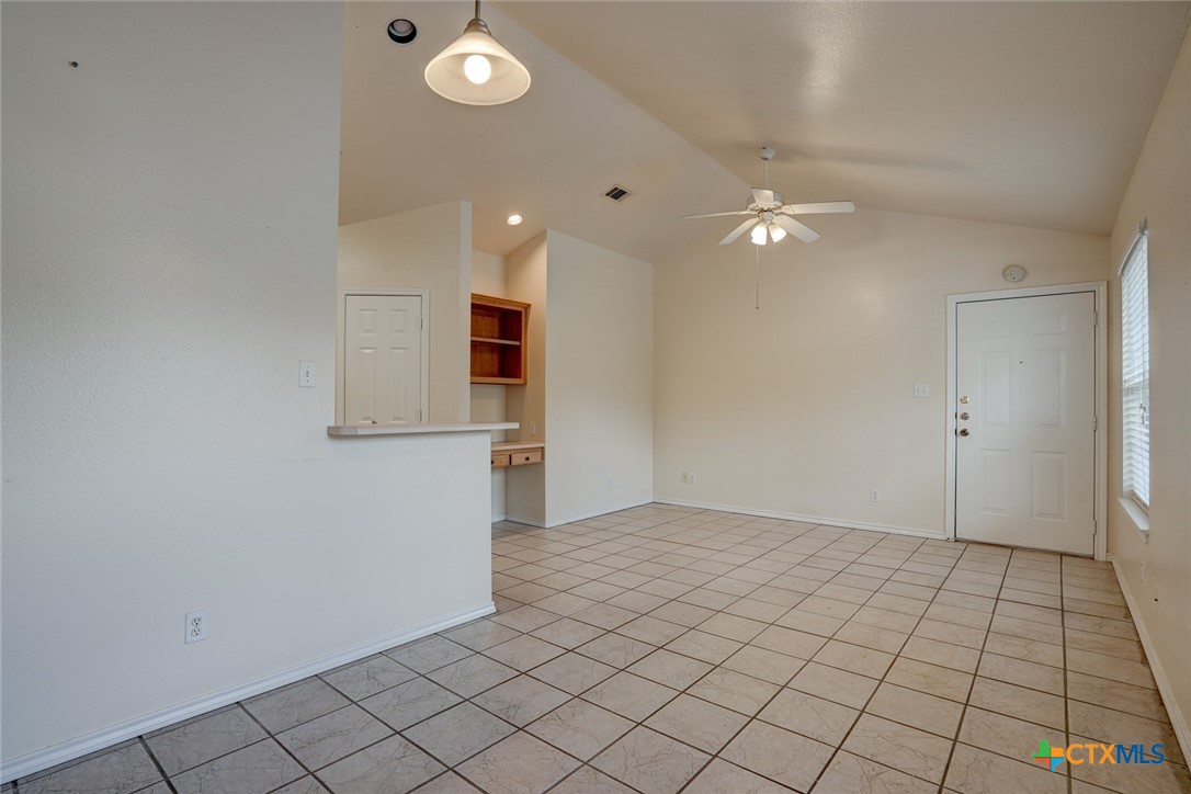 427 Lindsey Street 123 , San Marcos, TX, 78666 | 582562 | Realty Texas LLC