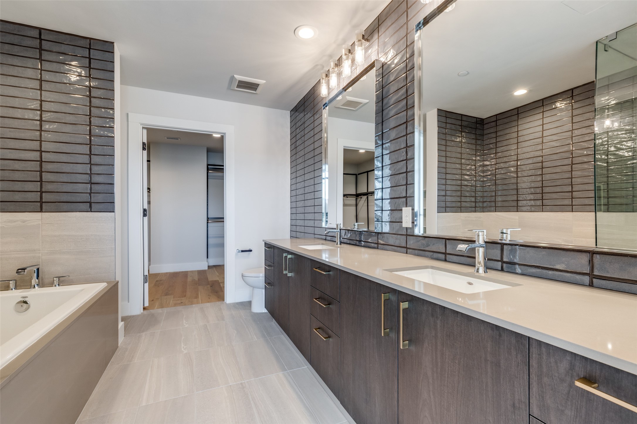 8119 Douglas Avenue 206, Dallas, TX, 75225 | 20966627 | Realty Texas LLC
