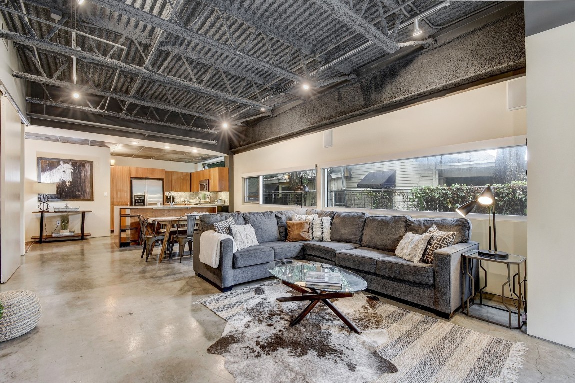 601 Brushy Street 205 , Austin, TX, 78702 | 6186108 | Realty Texas LLC