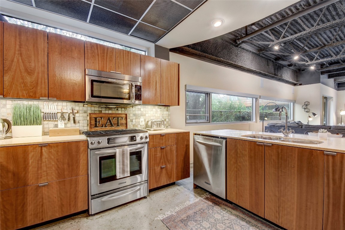 601 Brushy Street 205 , Austin, TX, 78702 | 6186108 | Realty Texas LLC