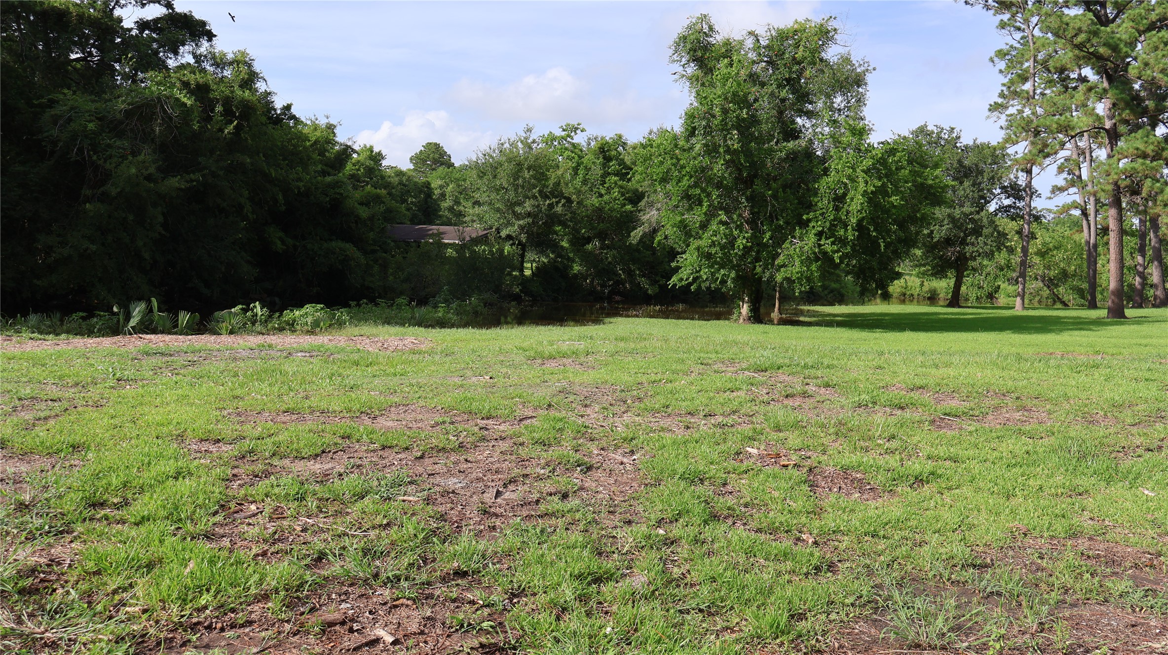 8 Bayou Bend Drive Drive, Baytown, TX, 77523 | 98412292 | Realty Texas LLC