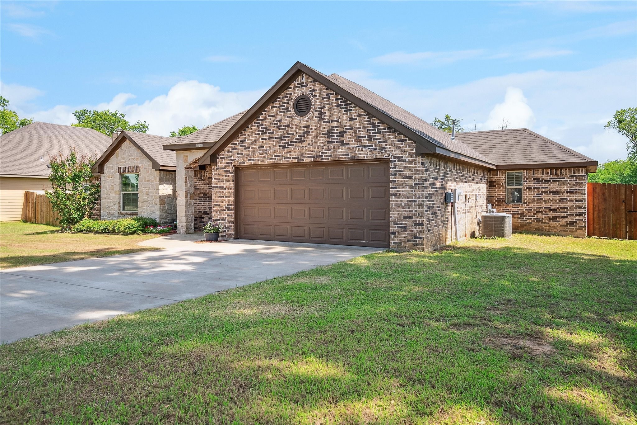1008 N Main Street, Tioga, TX, 76271 | 20966459 | Realty Texas LLC