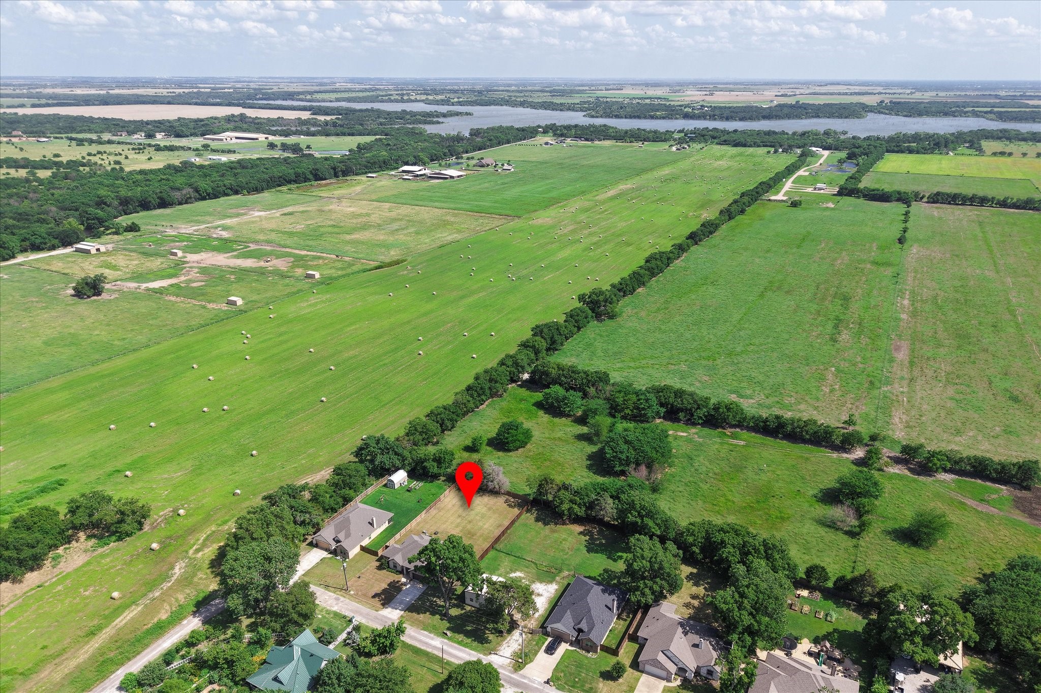 1008 N Main Street, Tioga, TX, 76271 | 20966459 | Realty Texas LLC