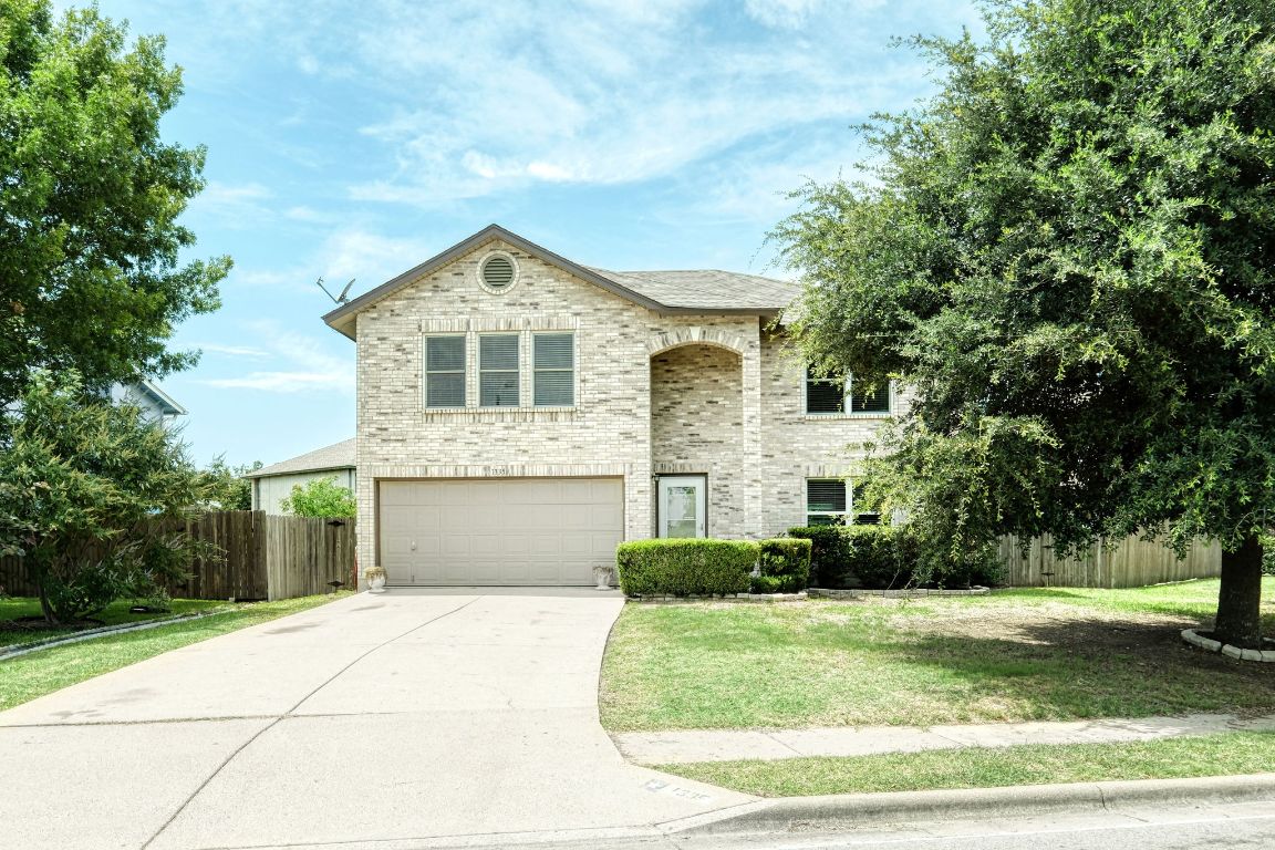 For Sale: 1335 Lakeside Loop Blog Image Banner