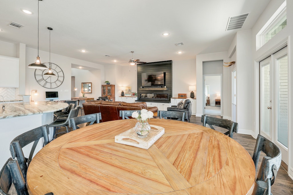805 Karst Cove , Georgetown, TX, 78628 | 3467654 | Realty Texas LLC