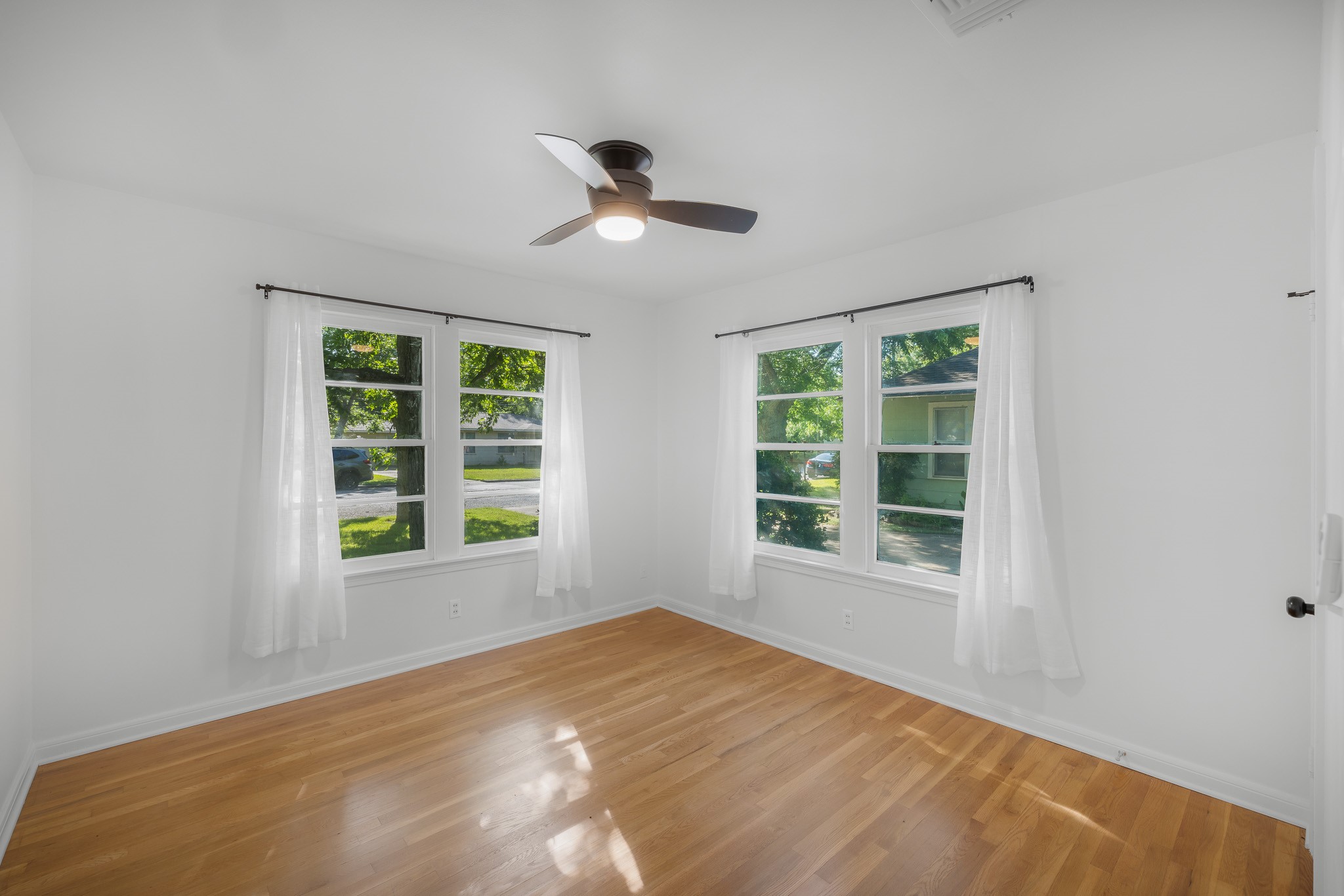 628 S Madison Street, La Grange, TX, 78945 | 63660960 | Realty Texas LLC