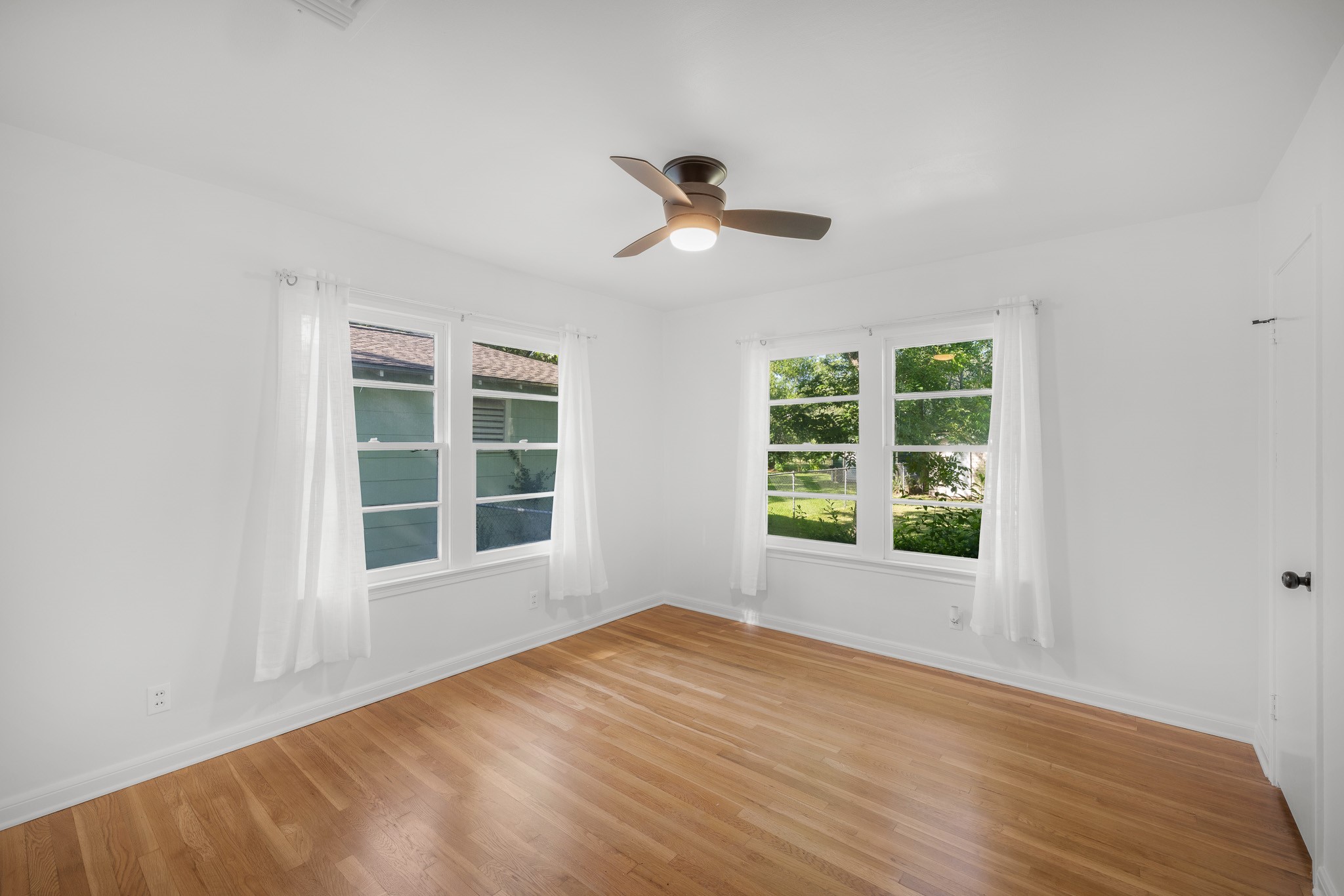 628 S Madison Street, La Grange, TX, 78945 | 63660960 | Realty Texas LLC