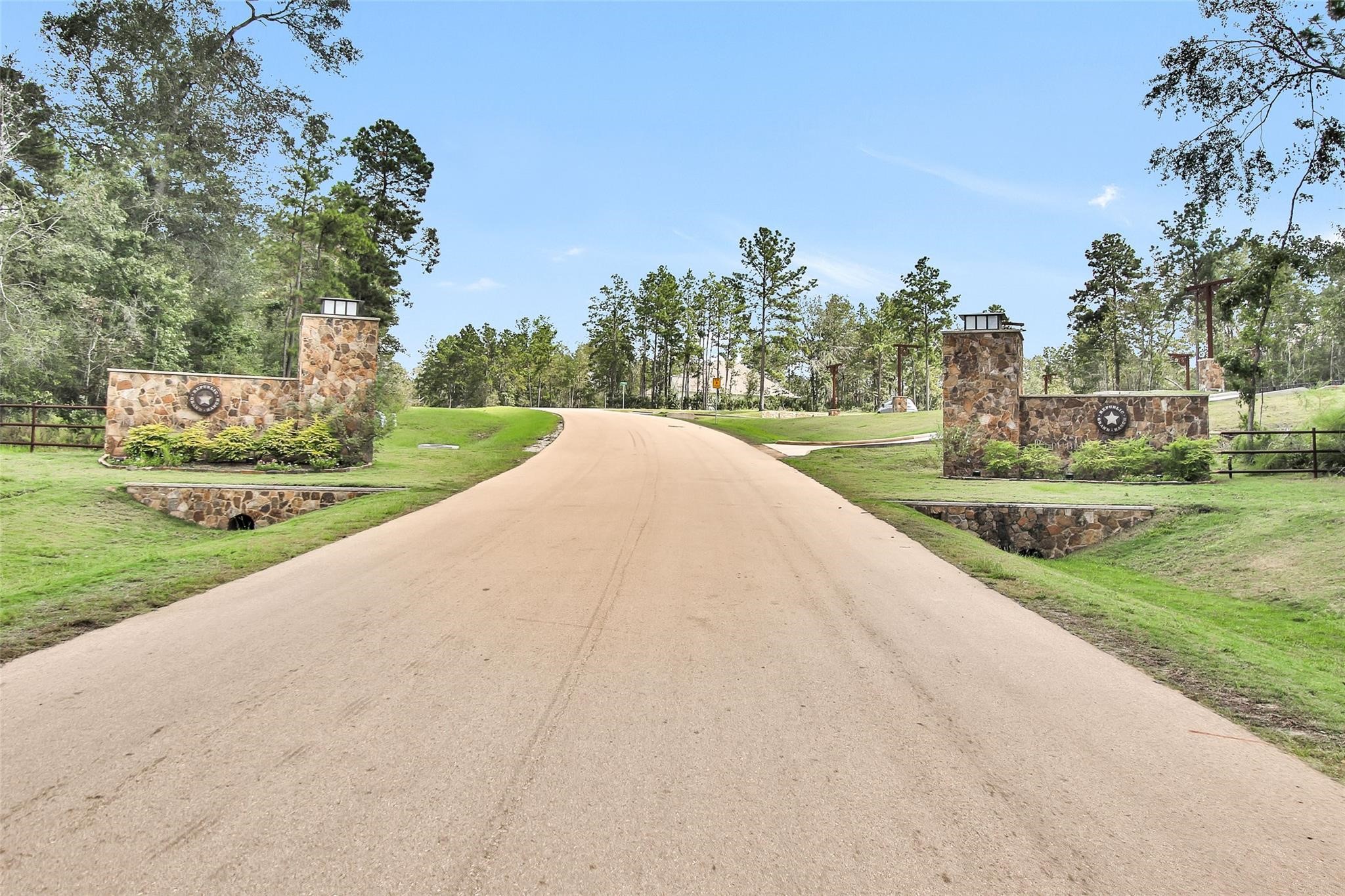 15738 Wooded Trail Way, Willis, TX, 77378 | 40004204 | Realty Texas LLC