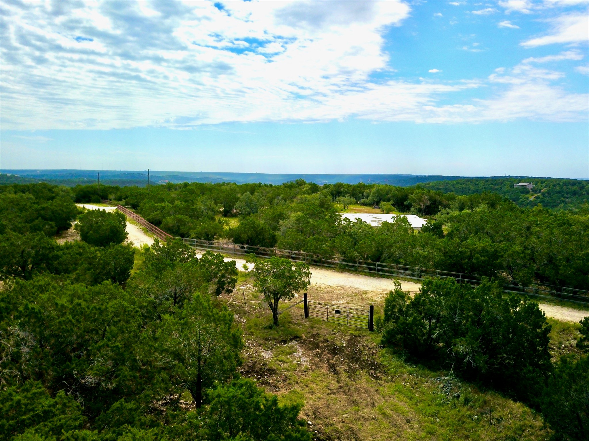 11709 Mountain Top CIR, Lago Vista, TX, 78645 | 2465738 | Realty Texas LLC