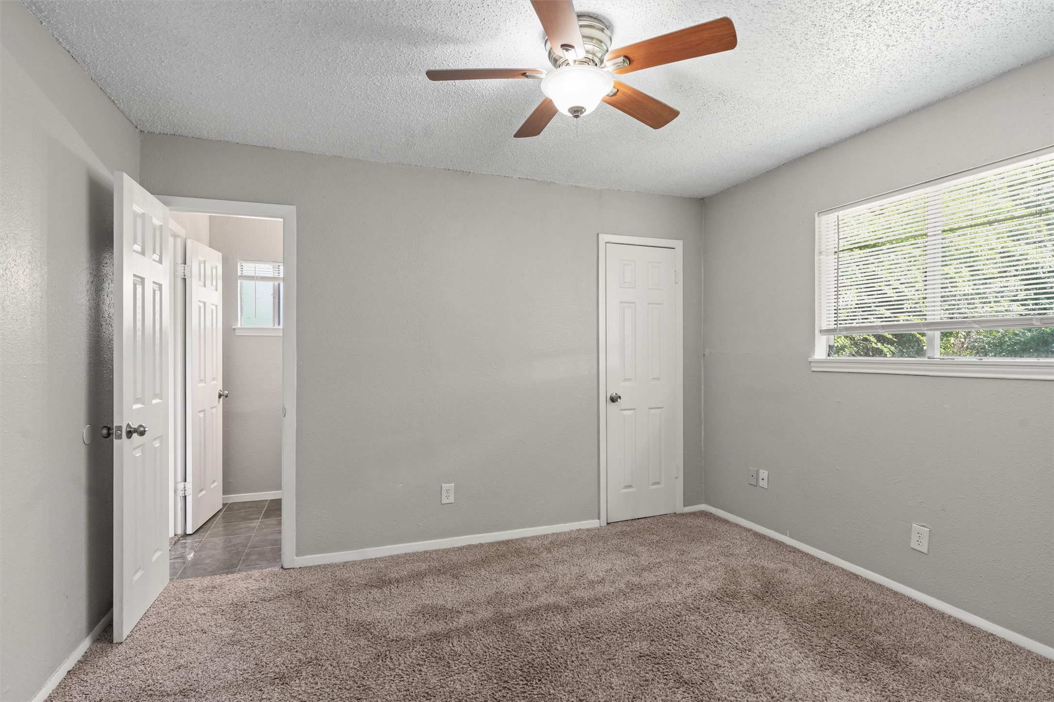 203 E Anderson Ave, Round Rock, TX, 78664 | 5196111 | Realty Texas LLC