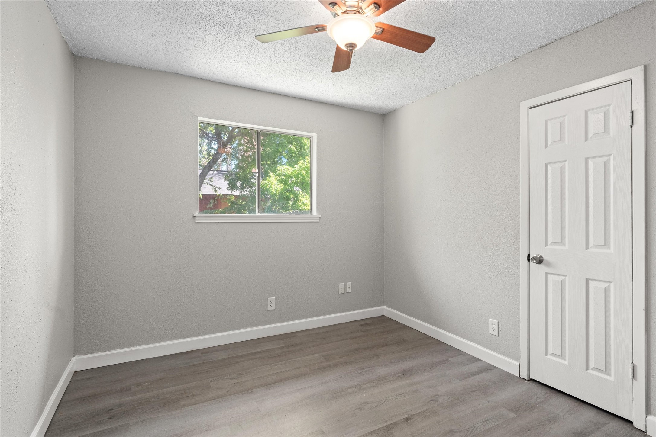 203 E Anderson Ave, Round Rock, TX, 78664 | 5196111 | Realty Texas LLC