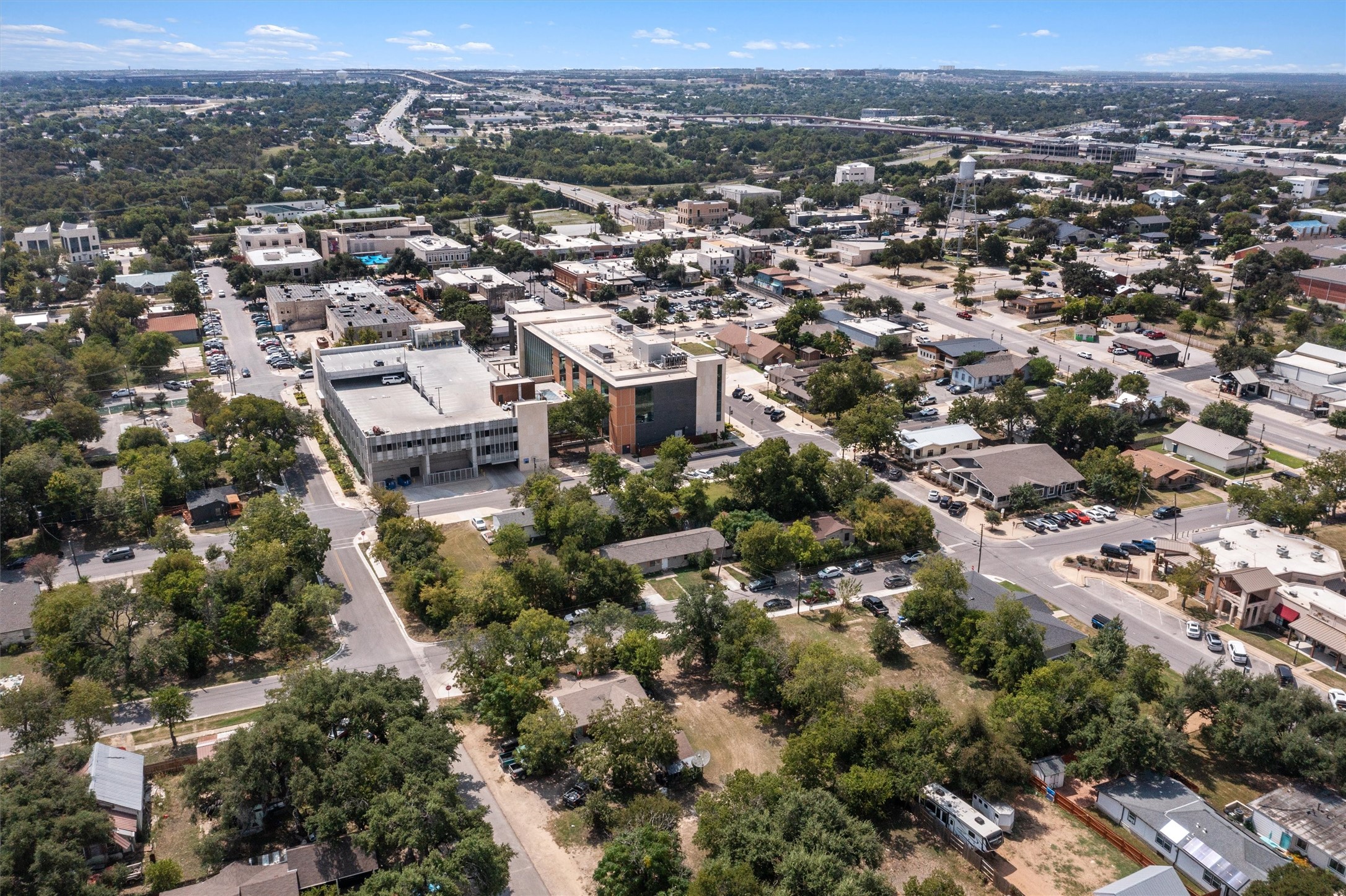 203 E Anderson Ave, Round Rock, TX, 78664 | 5196111 | Realty Texas LLC