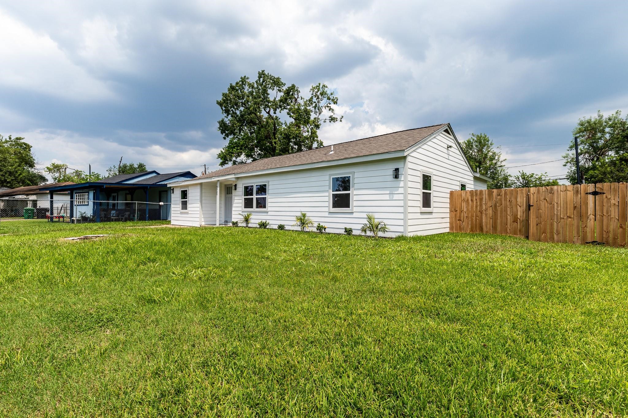 9529 Fairland Drive, Houston, TX, 77051 | 54227739 | Realty Texas LLC