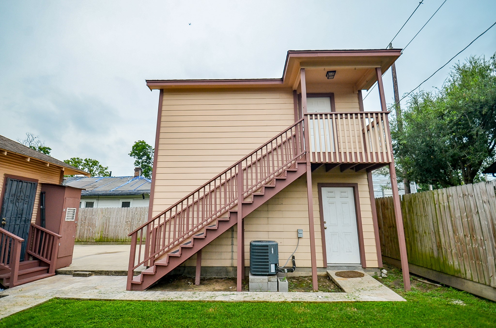 For Sale: 303 Vincent Street A Blog Image Banner