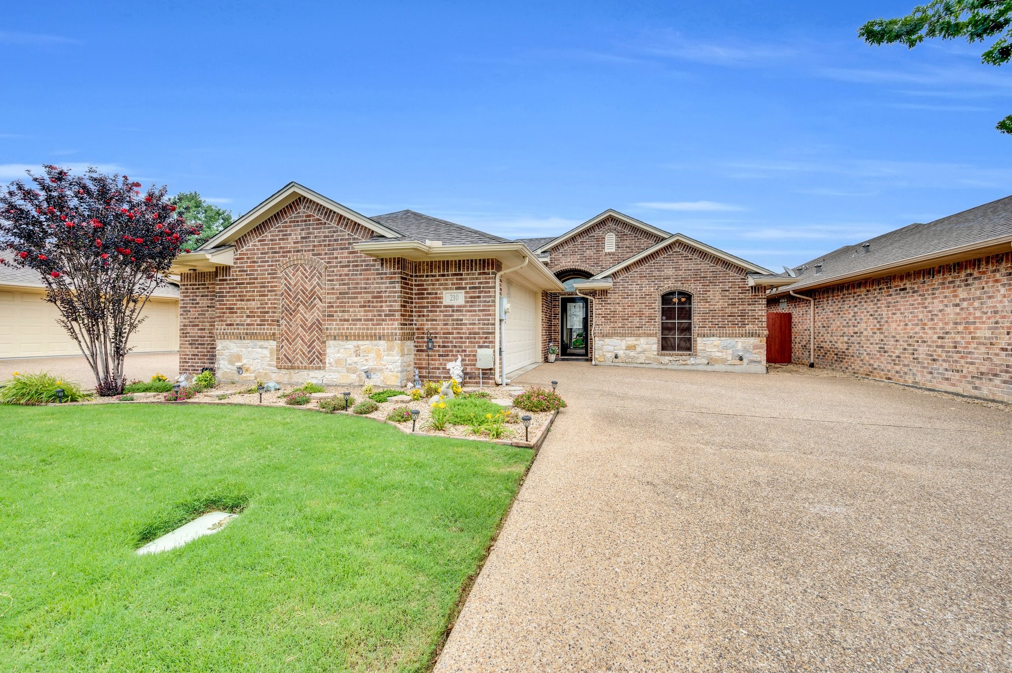 210 Oleander Place, Waxahachie, TX, 75165 | 20960752 | Realty Texas LLC