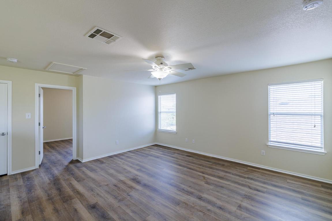 157 Brickyard Lane , Jarrell, TX, 76537 | 4615842 | Realty Texas LLC