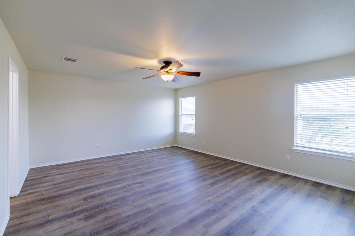 157 Brickyard Lane , Jarrell, TX, 76537 | 4615842 | Realty Texas LLC