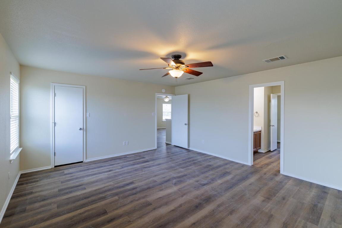 157 Brickyard Lane , Jarrell, TX, 76537 | 4615842 | Realty Texas LLC