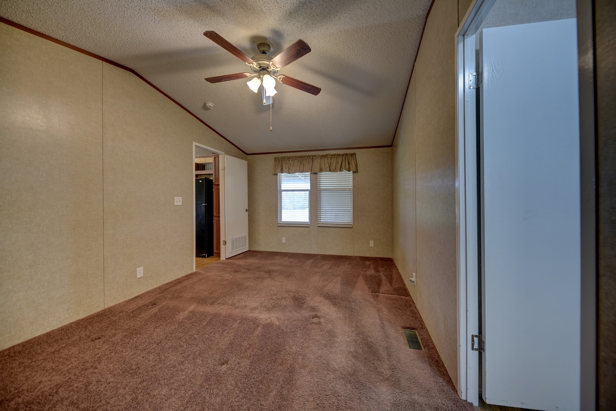 1368 County Road 207, Giddings, TX, 78942 | 3549794 | Realty Texas LLC