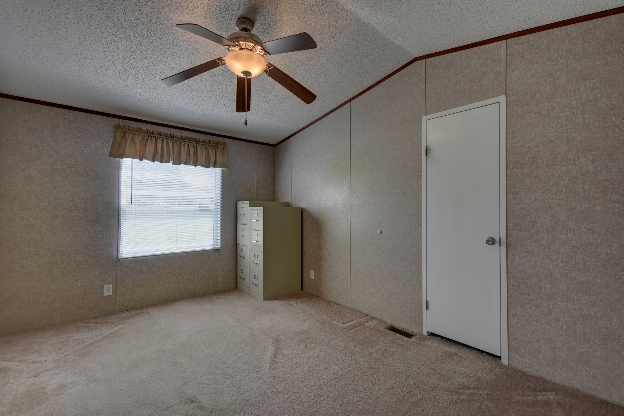 1368 County Road 207, Giddings, TX, 78942 | 3549794 | Realty Texas LLC