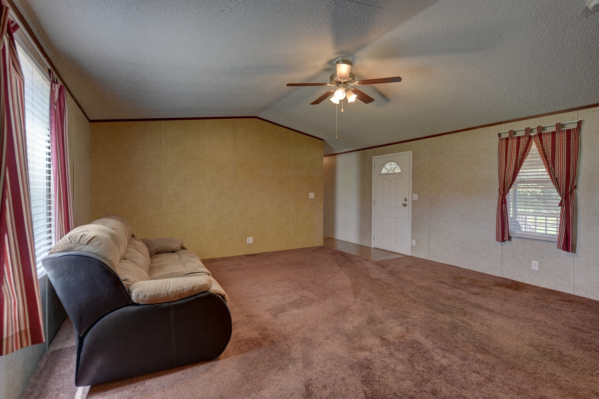 1368 County Road 207, Giddings, TX, 78942 | 3549794 | Realty Texas LLC