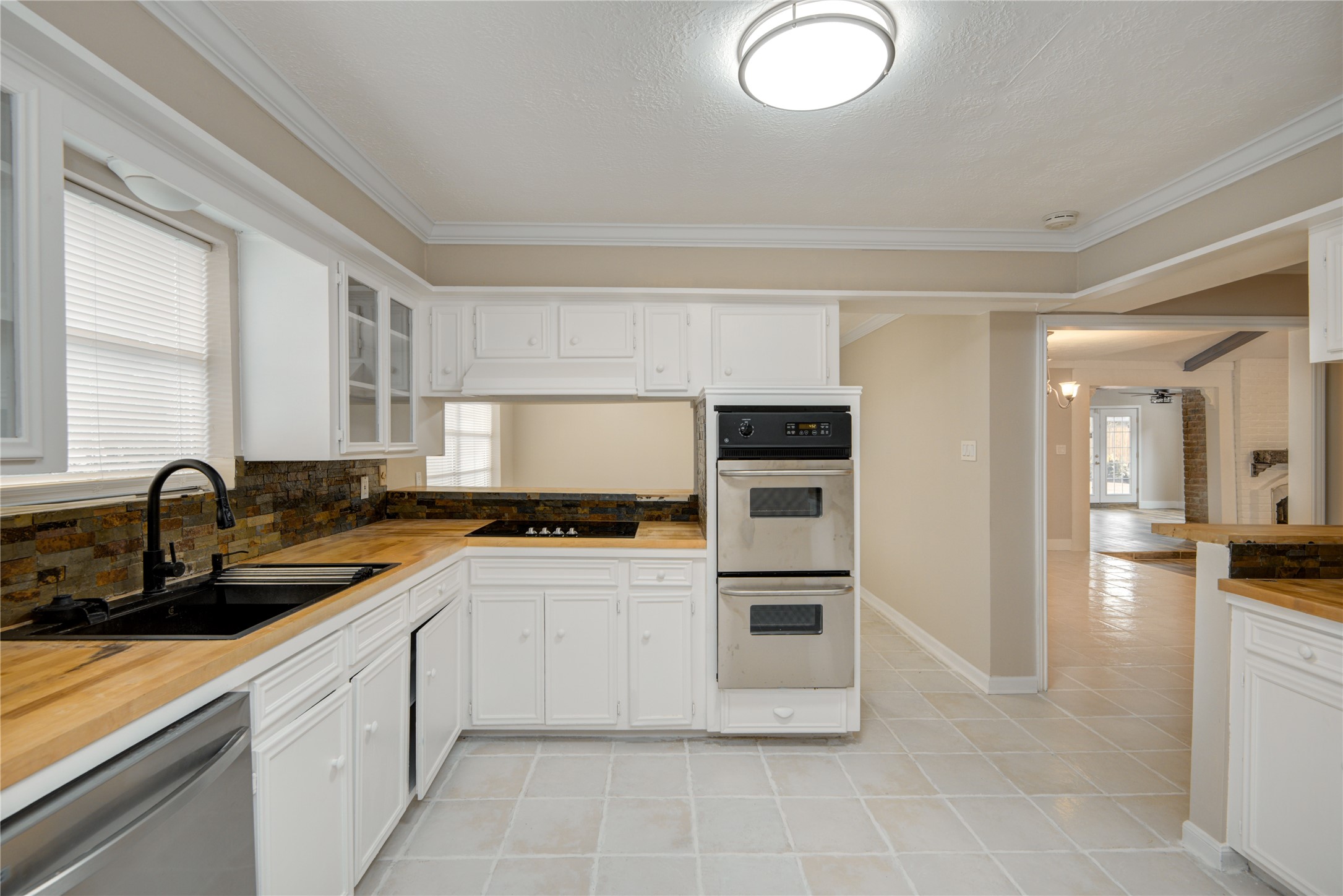 13903 Chevy Chase Drive , Houston, TX, 77077 | 75708110 | Realty Texas LLC