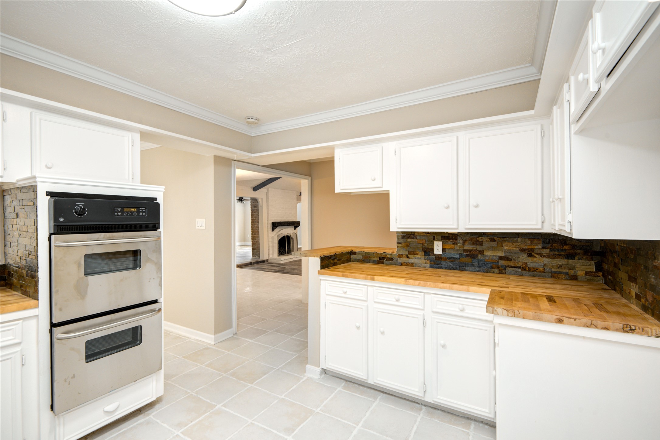 13903 Chevy Chase Drive , Houston, TX, 77077 | 75708110 | Realty Texas LLC