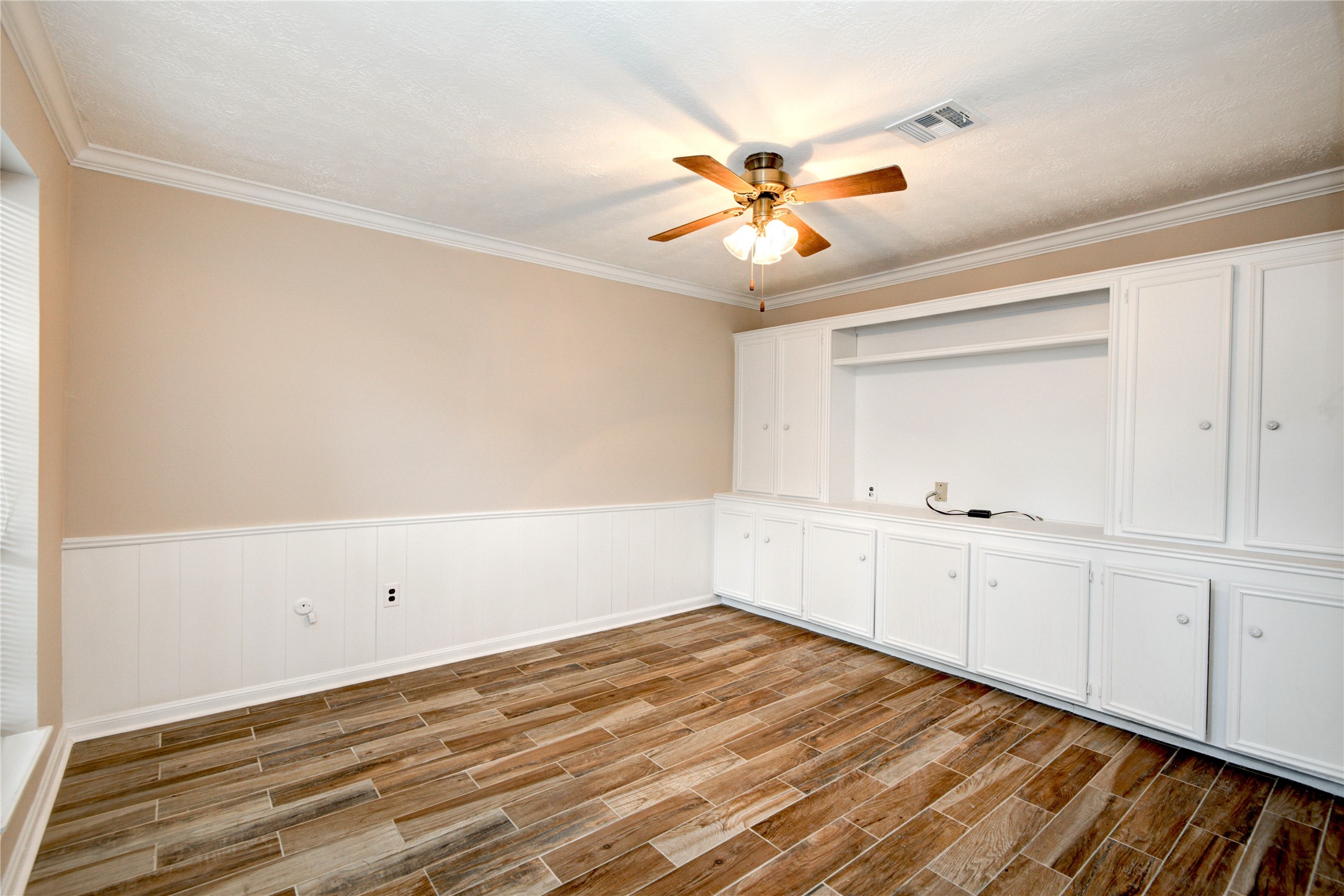 13903 Chevy Chase Drive , Houston, TX, 77077 | 75708110 | Realty Texas LLC