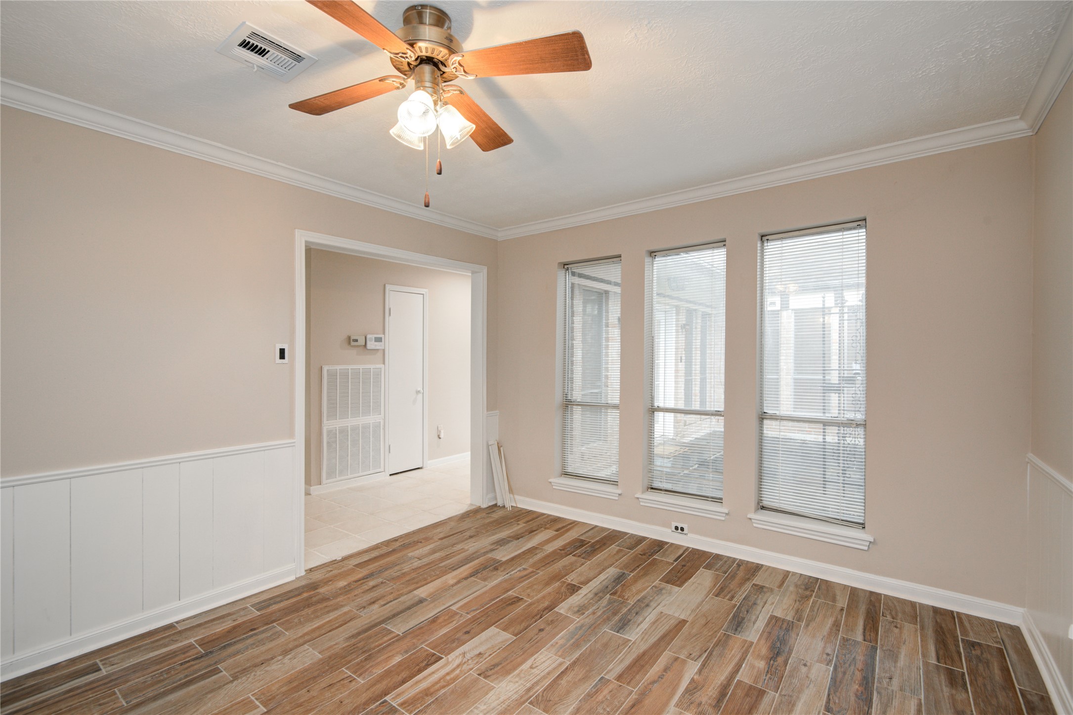 13903 Chevy Chase Drive , Houston, TX, 77077 | 75708110 | Realty Texas LLC